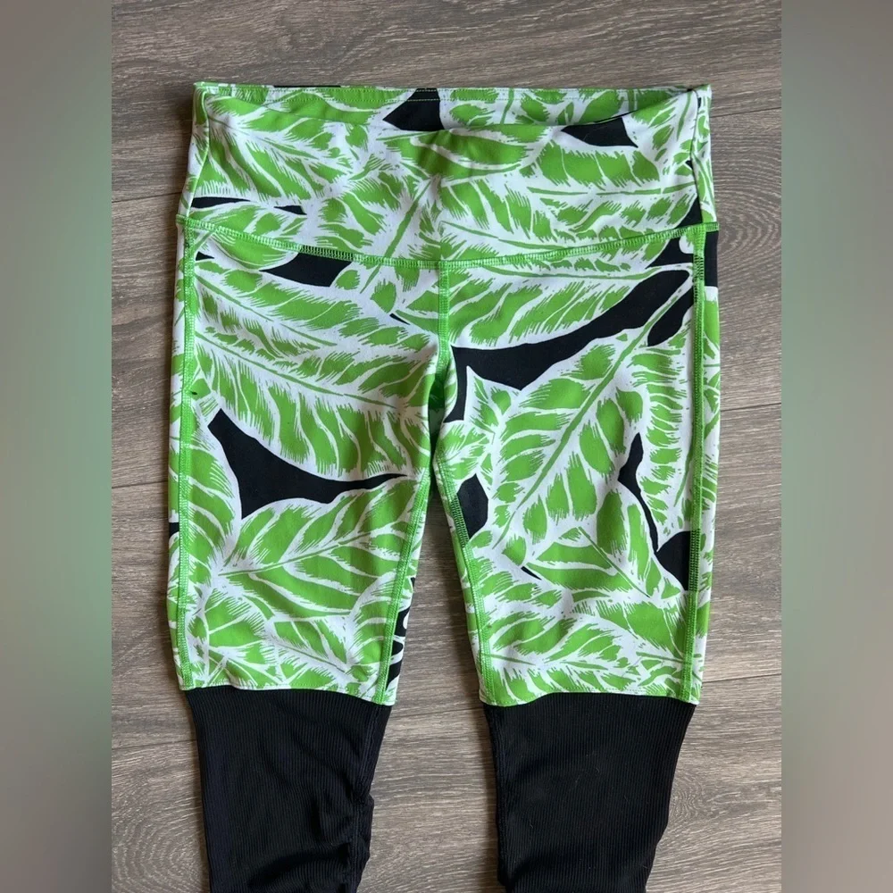 Alo yoga Goddess Leggings Palm Springs Leaf Print Ribbed Yoga Leggings Size xs